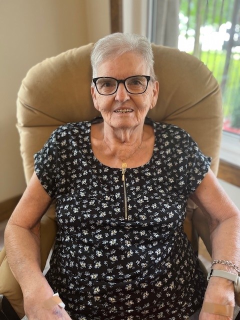 Vivianne Monette Larche