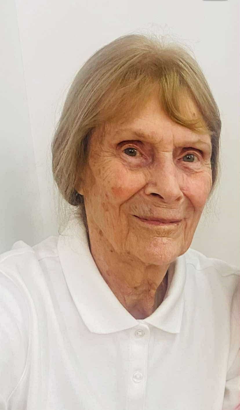 Jacqueline Crytes