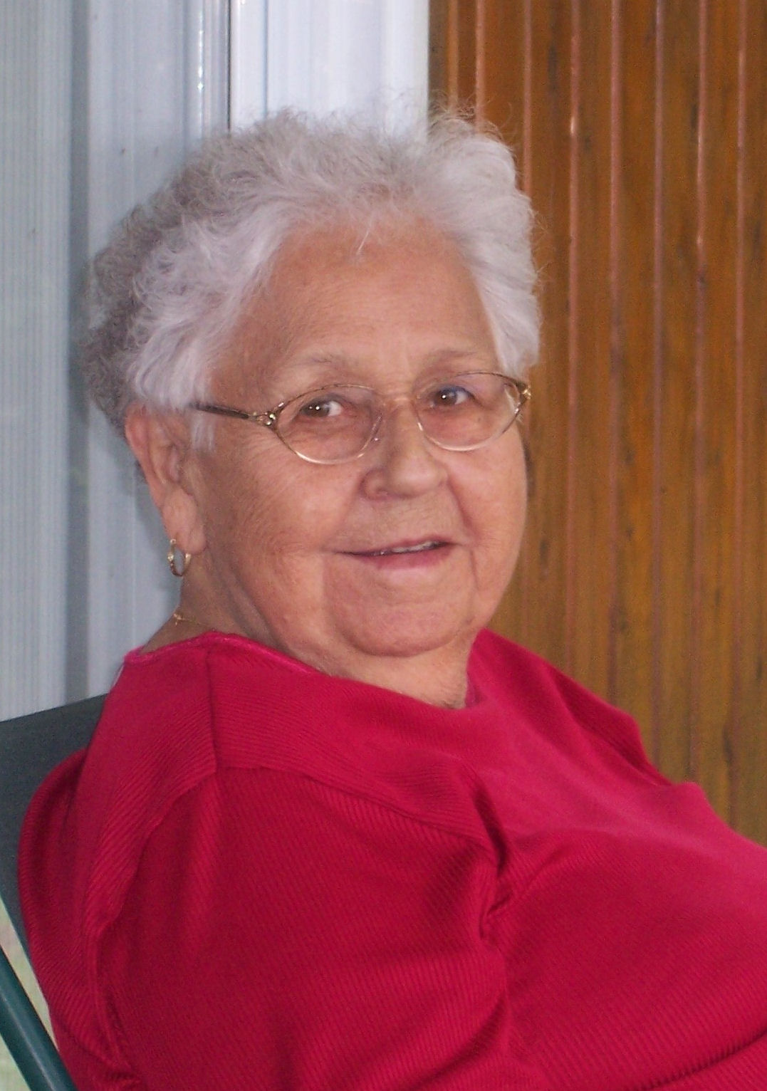 Yolande (Mariette) Labelle (née St-Amour) St-Amour